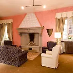 Hotel Pironi 3*