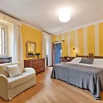 Pironi Hotel 3*