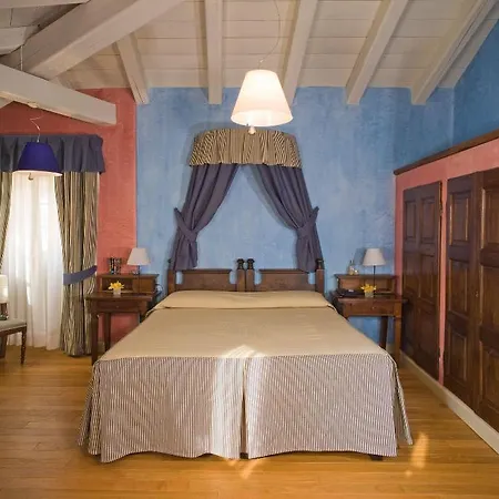 Pironi Hotel