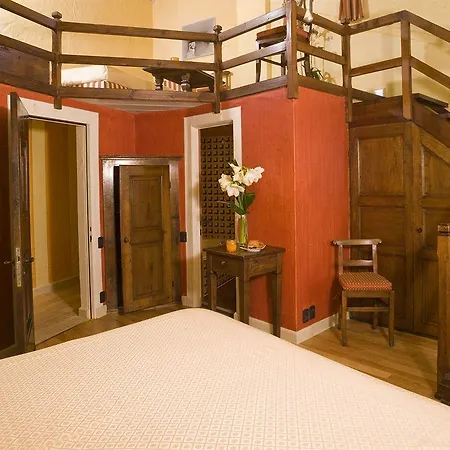 Hotel Pironi 3*