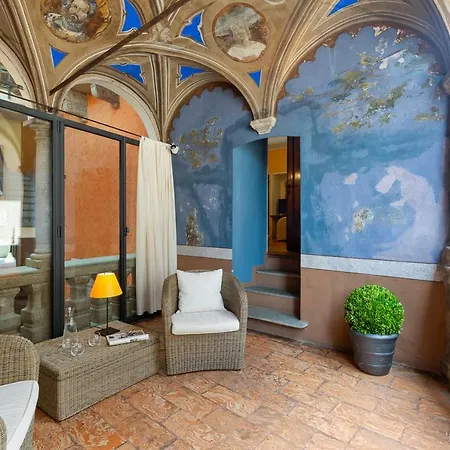 Hotel Pironi