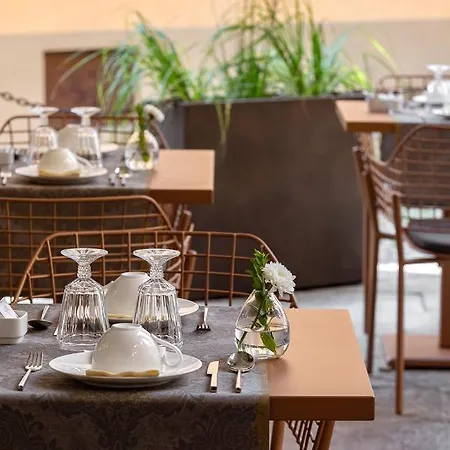 Hotel Pironi